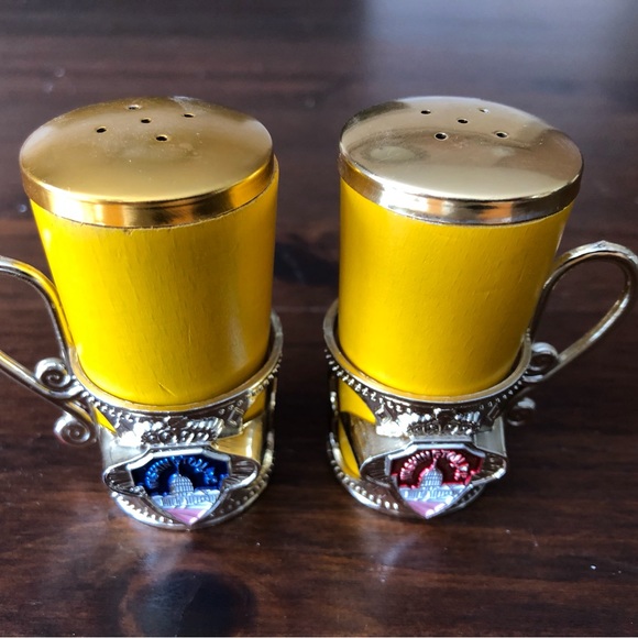 Salt and Pepper Shakers - Picture 2 of 4